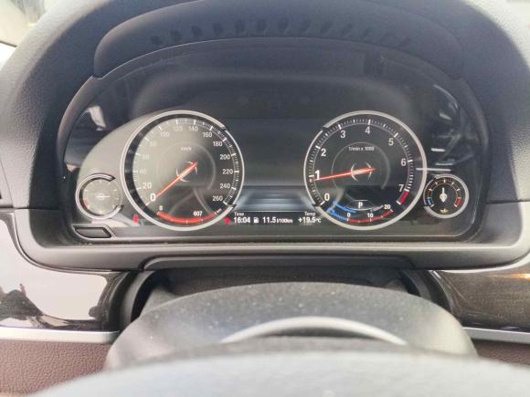 [南京·苏L] 二手宝马宝马5系2014款 525Li 豪华设计套装