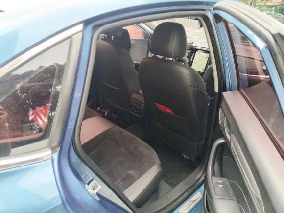 [深圳·粤B] 二手荣威荣威i6新能源2017款 45T 混动互联智尊版