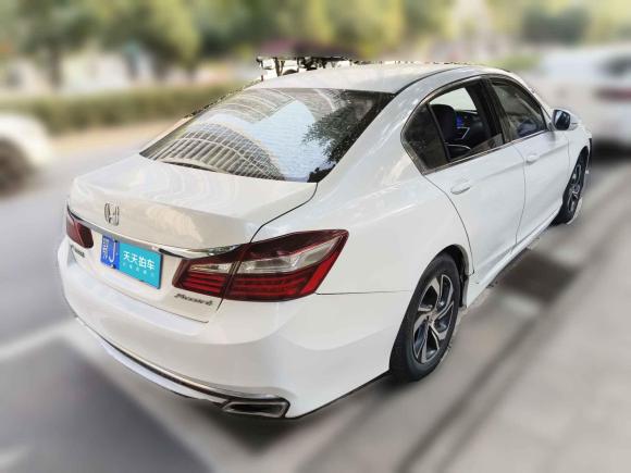 [武汉·鄂J] 二手本田雅阁2016款 2.0L 豪华版