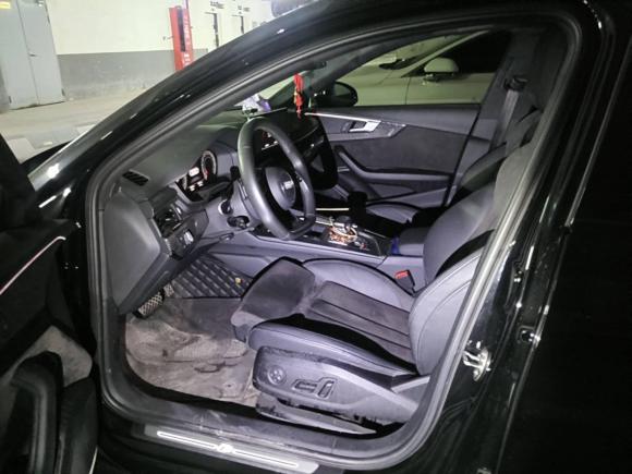 [上海·沪D] 二手奥迪奥迪A4L2020款 45 TFSI quattro 臻选动感型