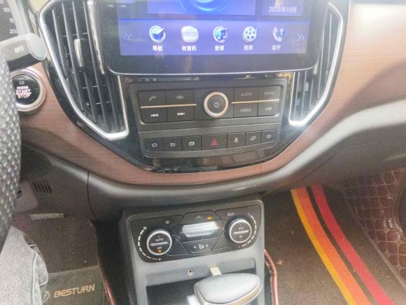 [武汉·鄂A] 二手一汽森雅R72017款 1.6L 自动智能型