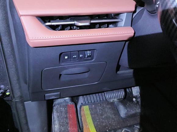 [深圳·粤B] 二手长安长安CS75 PLUS 智电iDD2023款 智电iDD 智领型