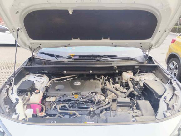 [青岛·鲁U] 二手丰田RAV4荣放2023款 双擎 2.5L E-CVT两驱精英版