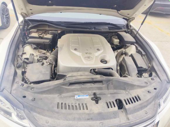 [济南·鲁A] 二手丰田皇冠2015款 2.5L 智享版