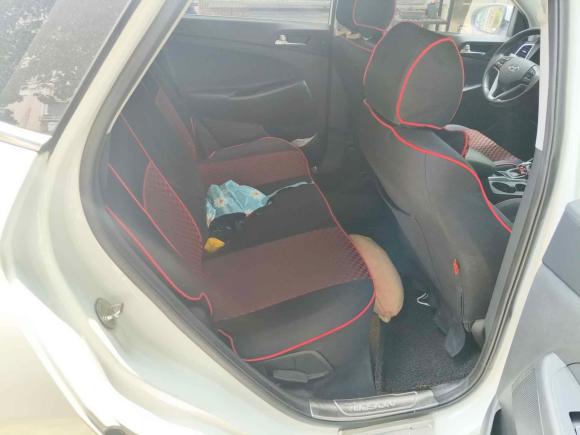 [无锡·苏B] 二手现代途胜2015款 1.6T 双离合两驱智能型