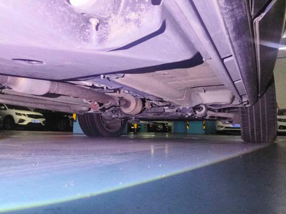 [深圳·粤B] 二手路虎揽胜极光2016款 2.0T SE PLUS 智享版