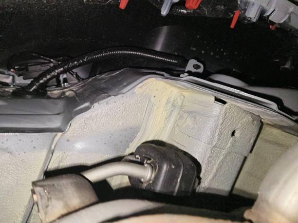 [广州·粤A] 二手奇瑞风云A8L2025款 1.5TGDI 145km 豪华型