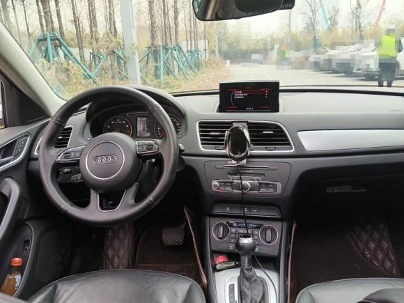 [武汉·鄂A] 二手奥迪奥迪Q32017款 30 TFSI 时尚型