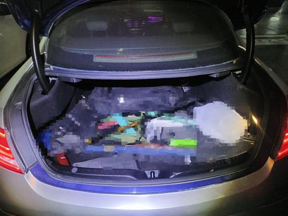 [济南·鲁A] 二手奔驰奔驰C级2016款 C 200 轿跑版