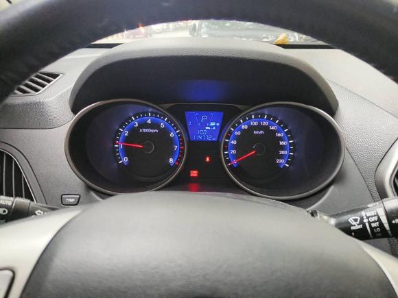 [南京·苏A] 二手现代北京现代ix352012款 2.0L 自动两驱精英版GLS