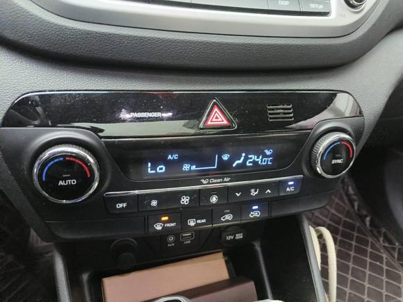 [上海·沪C] 二手现代途胜2015款 1.6T 双离合两驱智能型