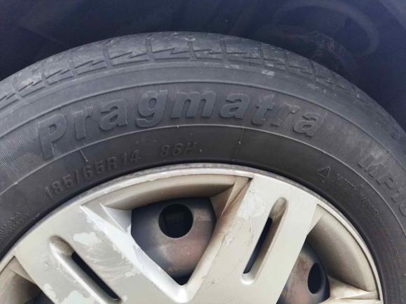 [苏州·苏E] 二手别克凯越2013款 1.5L 自动经典型