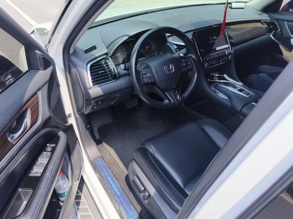 [杭州·浙A] 二手本田冠道2017款 370TURBO 两驱豪华版