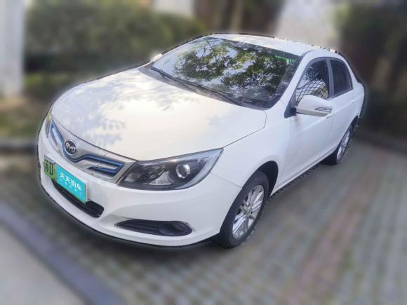 比亚迪比亚迪e52017款 300 e享型「无锡二手车」「天天拍车」