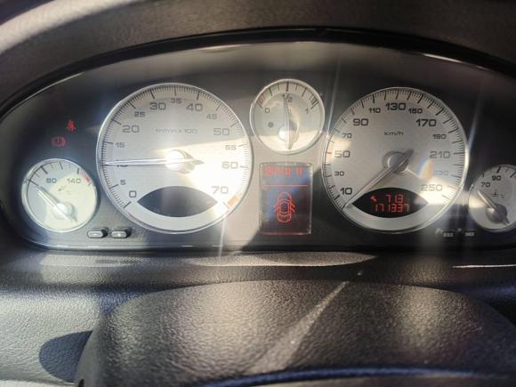 [成都·川A] 二手标致标致6072006款 3.0