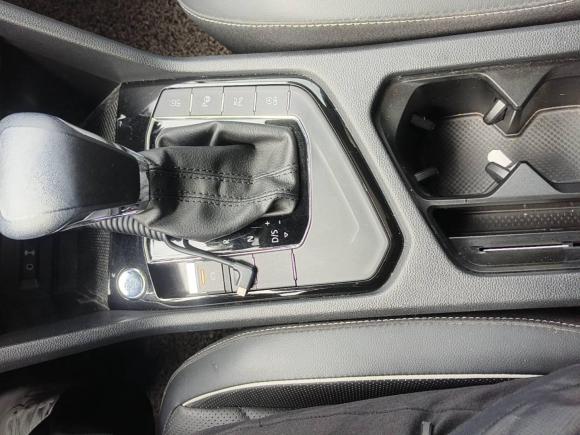 [上海·沪C] 二手大众途观L2020款 330TSI 自动两驱R-Line旗舰版 国VI