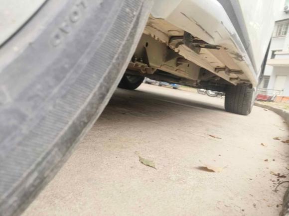 [上海·豫Q] 二手荣威荣威RX82018款 30T 智联网两驱旗舰版