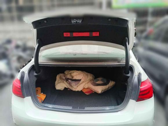 [广州·粤M] 二手宝马宝马3系2017款 320Li 时尚型