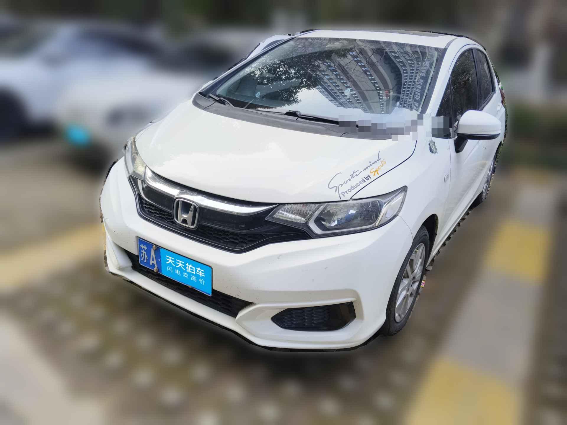 [南京·苏A] 本田飞度2018款 1.5L CVT舒适天窗版