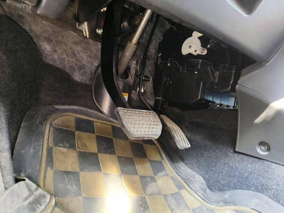 [宁波·浙B] 二手铃木雨燕2013款 1.5L 自动标准版