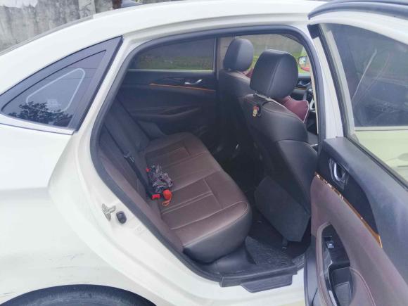 [宁波·浙B] 二手长安逸动DT2018款 1.6L 自动智享型