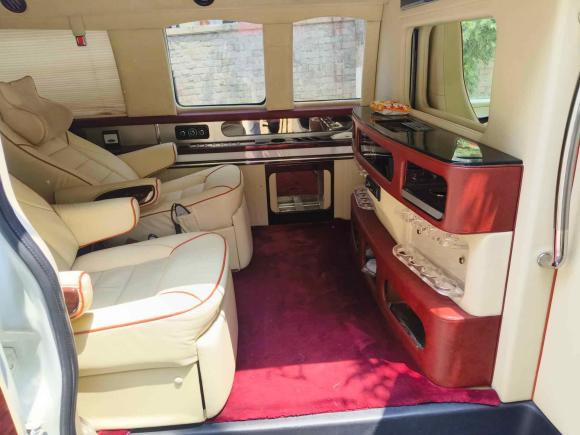 [济南·鲁A] 二手GMCSAVANA2011款 6.0L 商务之星7座