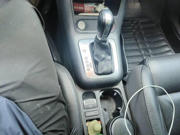 [上海·沪B] 二手大众途观2015款 1.8TSI 自动两驱豪华型
