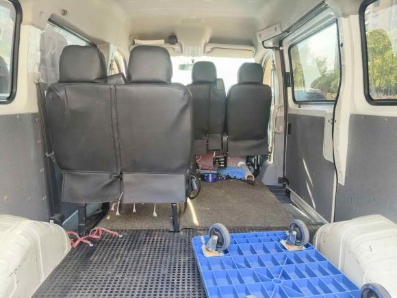 [合肥·皖C] 二手上汽大通MAXUS新途V802018款 2.5T AMT精英版短轴中顶5-6座