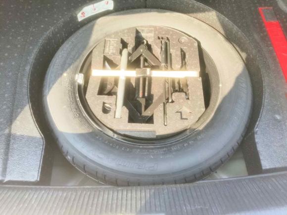 [上海·沪A] 二手大众帕萨特2011款 1.8TSI DSG尊荣版