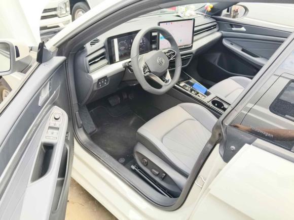 [上海·沪C] 二手大众凌渡2026款 凌渡L 300TSI 凌风版