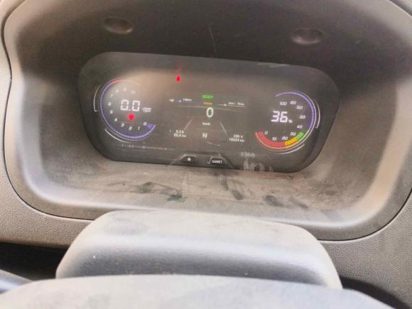 [济南·鲁A] 二手长安凯程长安睿行EM602022款 纯电动厢式运输车4498车长平顶背掀门2座60kW 41.86kWh