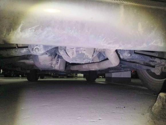 [成都·粤B] 二手路虎神行者22013款 2.2T SD4 SE柴油版