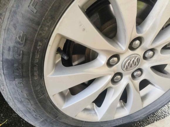 [武汉·鄂A] 二手别克君越2013款 2.4L SIDI精英舒适型