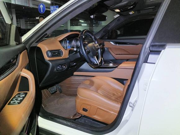 [广州·粤A] 二手玛莎拉蒂Levante2018款 3.0T 经典版