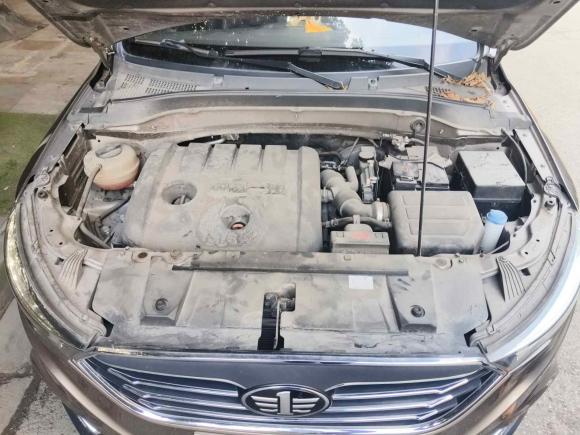 [成都·川A] 二手奔腾奔腾X402017款 1.6L 自动豪华型