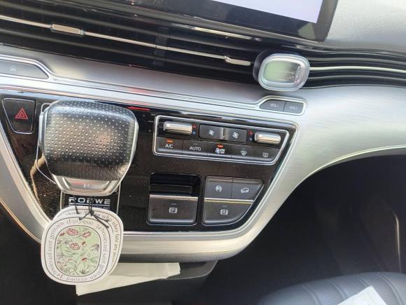 [深圳·粤B] 二手荣威荣威iMAX82022款 400TGI 尊荣版