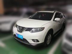 [武汉·鄂A]日产&nbsp;&nbsp;奇骏&nbsp;&nbsp;2015款 2.0L CVT舒适MAX版 2WD