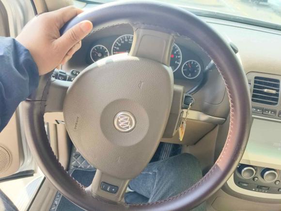 [南通·苏F] 二手别克别克GL82014款 2.4L 经典版