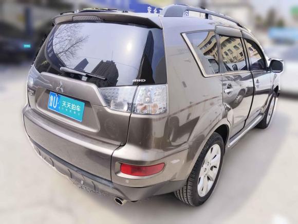 [青岛·鲁U] 二手三菱欧蓝德(进口)2012款 劲界 2.4 时尚导航版