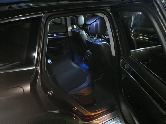 [南昌·赣A] 二手大众途锐2011款 3.0TSI 标配型