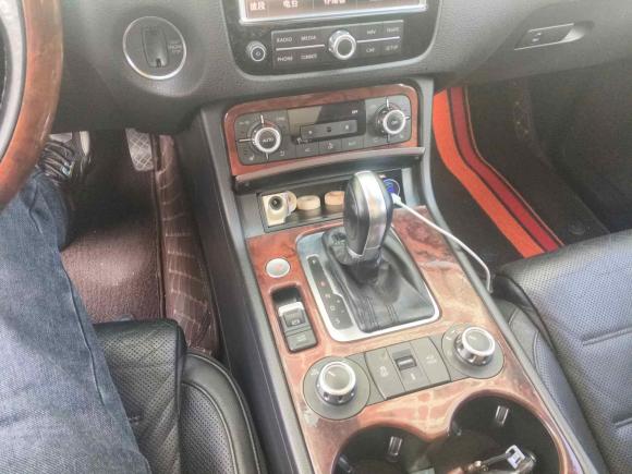 [南通·桂B] 二手大众途锐2011款 3.0TSI 豪华型