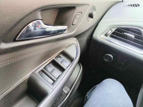 [上海·苏E] 二手雪佛兰科鲁兹2018款 330T 双离合炫锋版