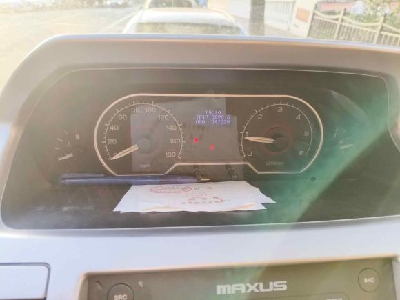 [上海·沪B] 二手上汽大通MAXUS新途V802015款 2.5T 手动傲运通版短轴中顶