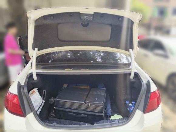 [佛山·粤E] 二手宝马宝马5系2014款 520Li 典雅型