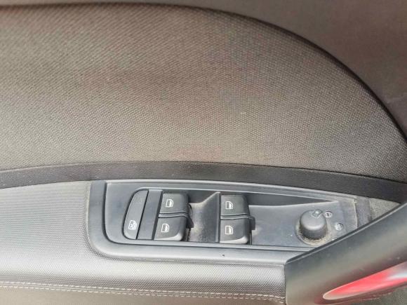 [上海·沪B] 二手奥迪奥迪A12014款 30 TFSI Sportback技术型
