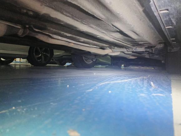 [深圳·粤B] 二手雷诺科雷傲2010款 2.5L 两驱时尚型