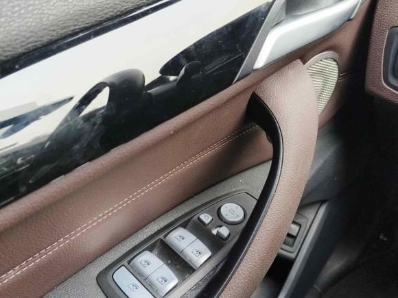 [上海·沪C] 二手宝马宝马X12022款 sDrive20Li 时尚型