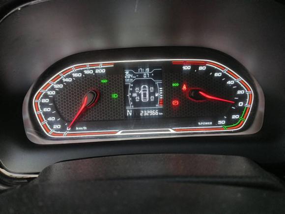 [青岛·鲁B] 二手奇瑞瑞虎3xe2018款 400 畅行版