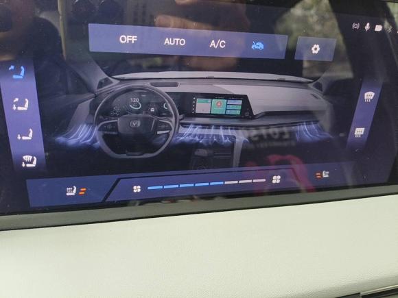 [常州·苏D] 二手长安长安CS75 PLUS2024款 第三代 冠军版 1.5T 智驾劲航型