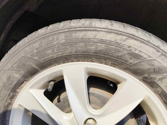 [无锡·苏B] 二手东风风光风光3302018款 1.5L手动实用型II DK15